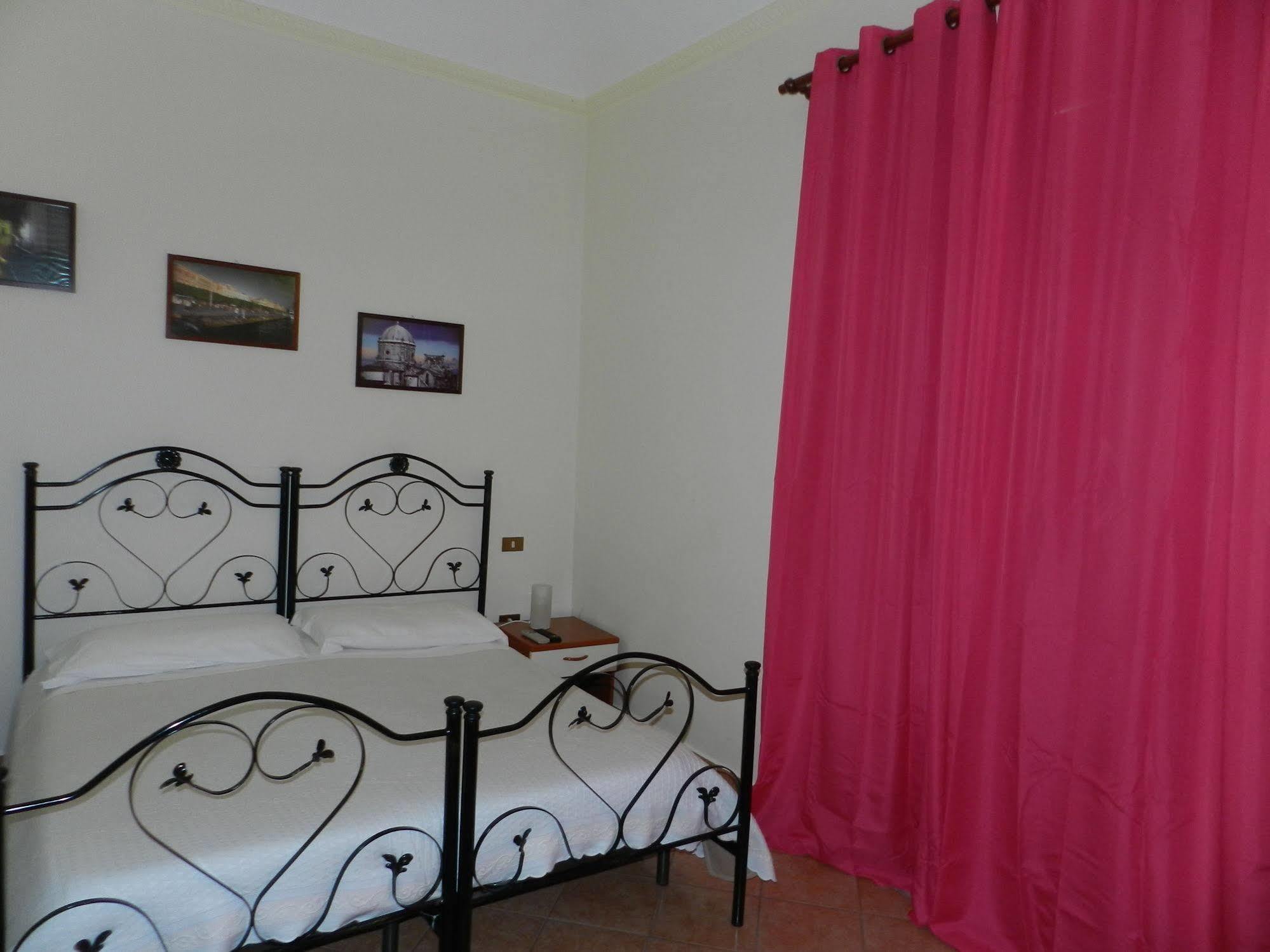 Olimpo Residence Сиракуза Екстериор снимка