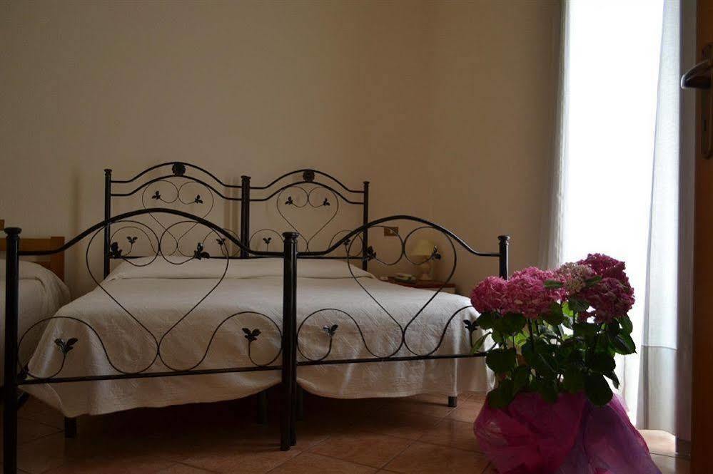 Olimpo Residence Сиракуза Екстериор снимка